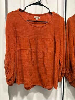 Max Studio Rust Textured Long-Sleeve Tunic
